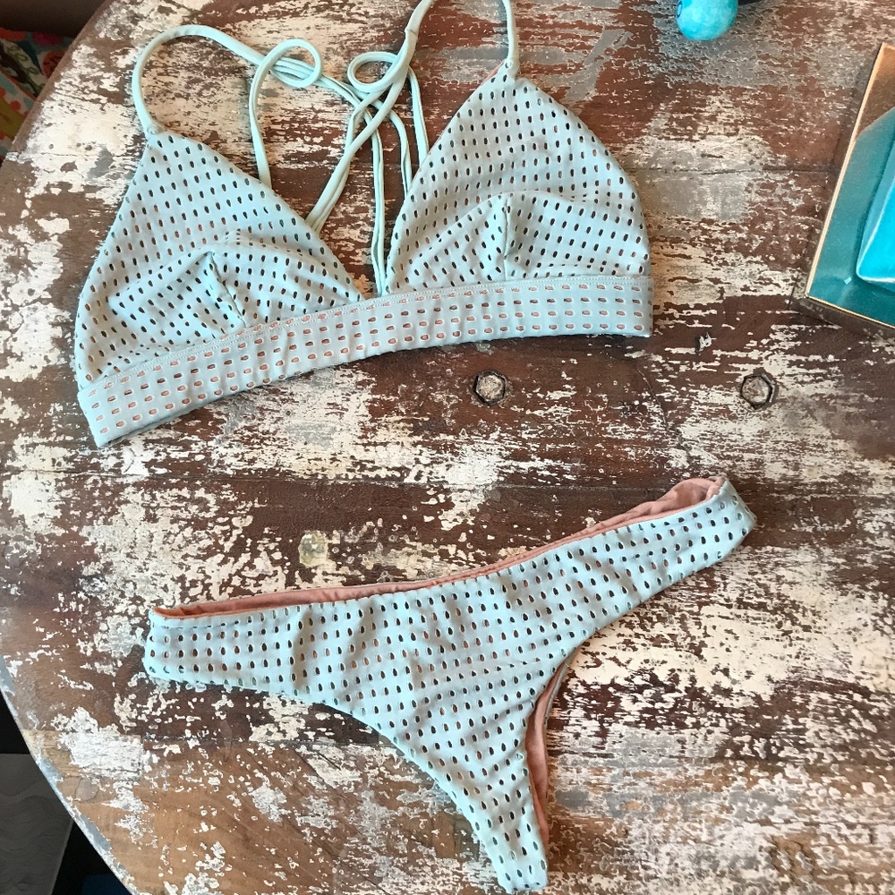 ---SOLD---  TIDEPOOL MESH SET